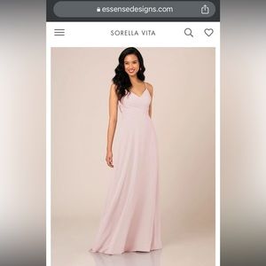 V-NECKLINE CHIFFON PROM/BRIDESMAID DRESS WITH FLOOR-LENGTH SKIRT